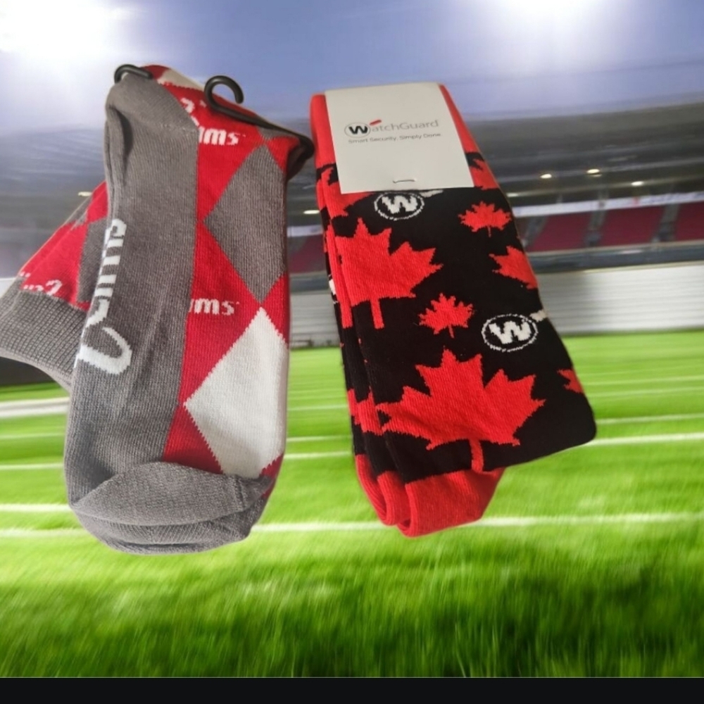 Men’s dresss socks 2 pair NEW Watch card is the company. Red&B maple leafs